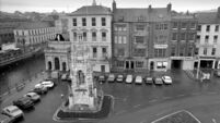monu1.jpg Cork's National Monument...and the friendship that helped to build it