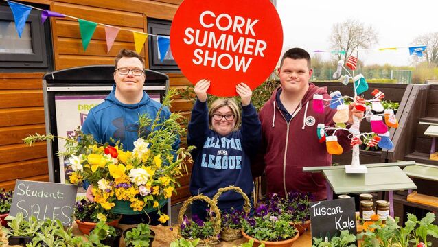 <p>Sean Coleman, of Youghal; Anna Delaney, from Berrings and Ronan Desmond, of Bandon, launch the 2026 Summer Show. Picture: OSM PHOTO </p> <p>Sean Coleman, of Youghal; Anna Delaney, from Berrings and Ronan Desmond, of Bandon, launch the 2026 Summer Show. Picture: OSM PHOTO </p>