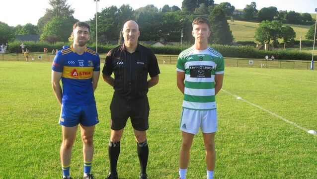 <p>Referee Alan O'Connor with captains Tim Cronin (Carrigaline) and Sam Browne (Valley Rovers) before the Carrigdhoun JAFC game. </p> <p>Referee Alan O'Connor with captains Tim Cronin (Carrigaline) and Sam Browne (Valley Rovers) before the Carrigdhoun JAFC game. </p>