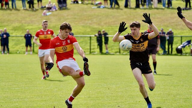 <p>Éire Óg’s Darragh Clifford seeks to score a point as Clyda Rovers' David Walsh looks to defend. Picture: Noel Sweeney</p> <p>Éire Óg’s Darragh Clifford seeks to score a point as Clyda Rovers' David Walsh looks to defend. Picture: Noel Sweeney</p>