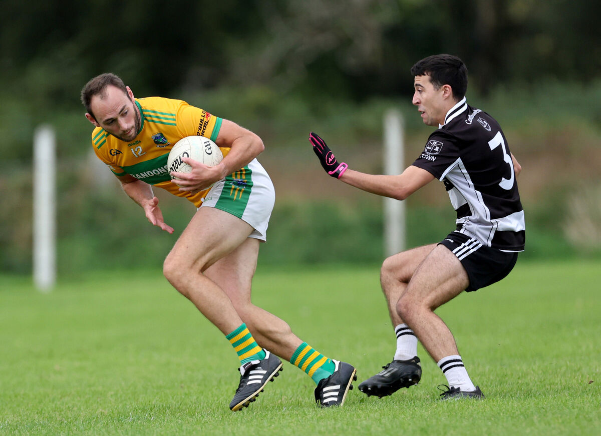 Tiernan Hourihan, Glanmire, gets away from Jonathan Rosales Harrington, Castletownbere. Picture: Jim Coughlan. Tiernan Hourihan, Glanmire, gets away from Jonathan Rosales Harrington, Castletownbere. Picture: Jim Coughlan.