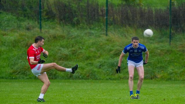 <p>DEADLY: Chris Óg Jones shoots for a point for Uibh Laoire against Naomh Abán in Macroom. Picture: Noel Sweeney</p> <p>DEADLY: Chris Óg Jones shoots for a point for Uibh Laoire against Naomh Abán in Macroom. Picture: Noel Sweeney</p>