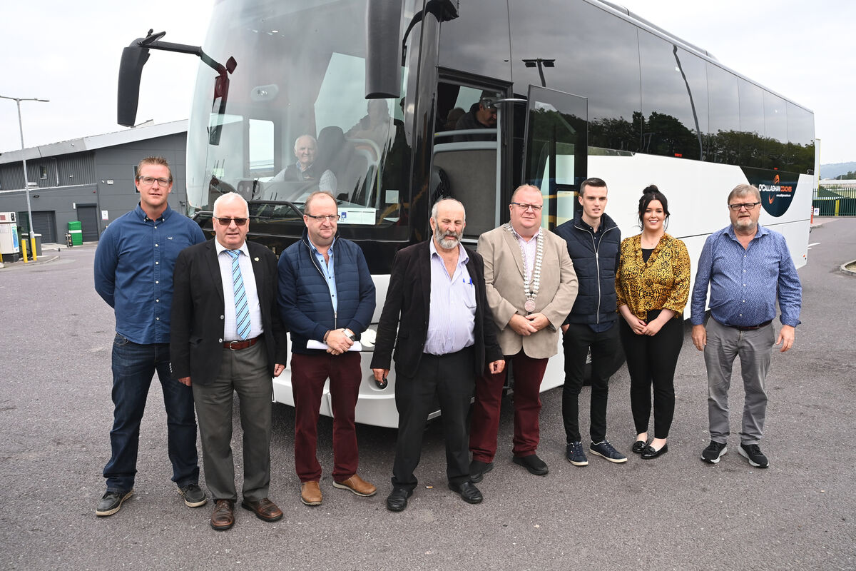 Seeing off the patients are (from left) Peter O'Donoghue, Mattie McGrath, TD, Michael Collins, TD and Danny Healy-Rae, TD; Cllr Danny Collins, Mayor of the County of Cork, Cllr Ben Dalton, Niamh Moloney of Kings Bridge Private Hospital and John Collins. Pic Larry Cummins Seeing off the patients are (from left) Peter O'Donoghue, Mattie McGrath, TD, Michael Collins, TD and Danny Healy-Rae, TD; Cllr Danny Collins, Mayor of the County of Cork, Cllr Ben Dalton, Niamh Moloney of Kings Bridge Private Hospital and John Collins. Pic Larry Cummins