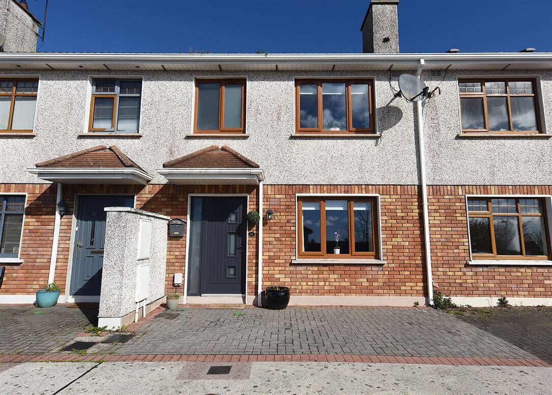 14, The Green, Herons Wood. 14, The Green, Herons Wood.