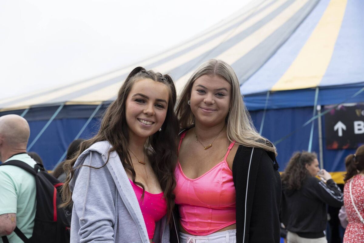 Rachel Dunne and Carrie Lehale from Mallow attending Mimi Webb Live At The Marquee on Friday. Pic: PLAY Creative Rachel Dunne and Carrie Lehale from Mallow attending Mimi Webb Live At The Marquee on Friday. Pic: PLAY Creative