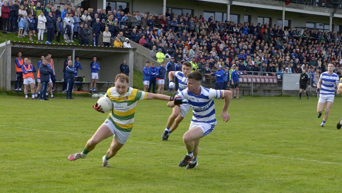 Carbery Rangers' Darragh Hayes holding off Castlehaven's Ronan Walsh in their group stage meeting this year. Picture: Deis Boyle Carbery Rangers' Darragh Hayes holding off Castlehaven's Ronan Walsh in their group stage meeting this year. Picture: Deis Boyle