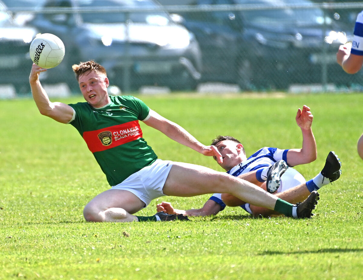 Clonakilty's Griffin Wharton wins the ball from Castlehaven's Mark Collins. Picture: Eddie O'Hare Clonakilty's Griffin Wharton wins the ball from Castlehaven's Mark Collins. Picture: Eddie O'Hare